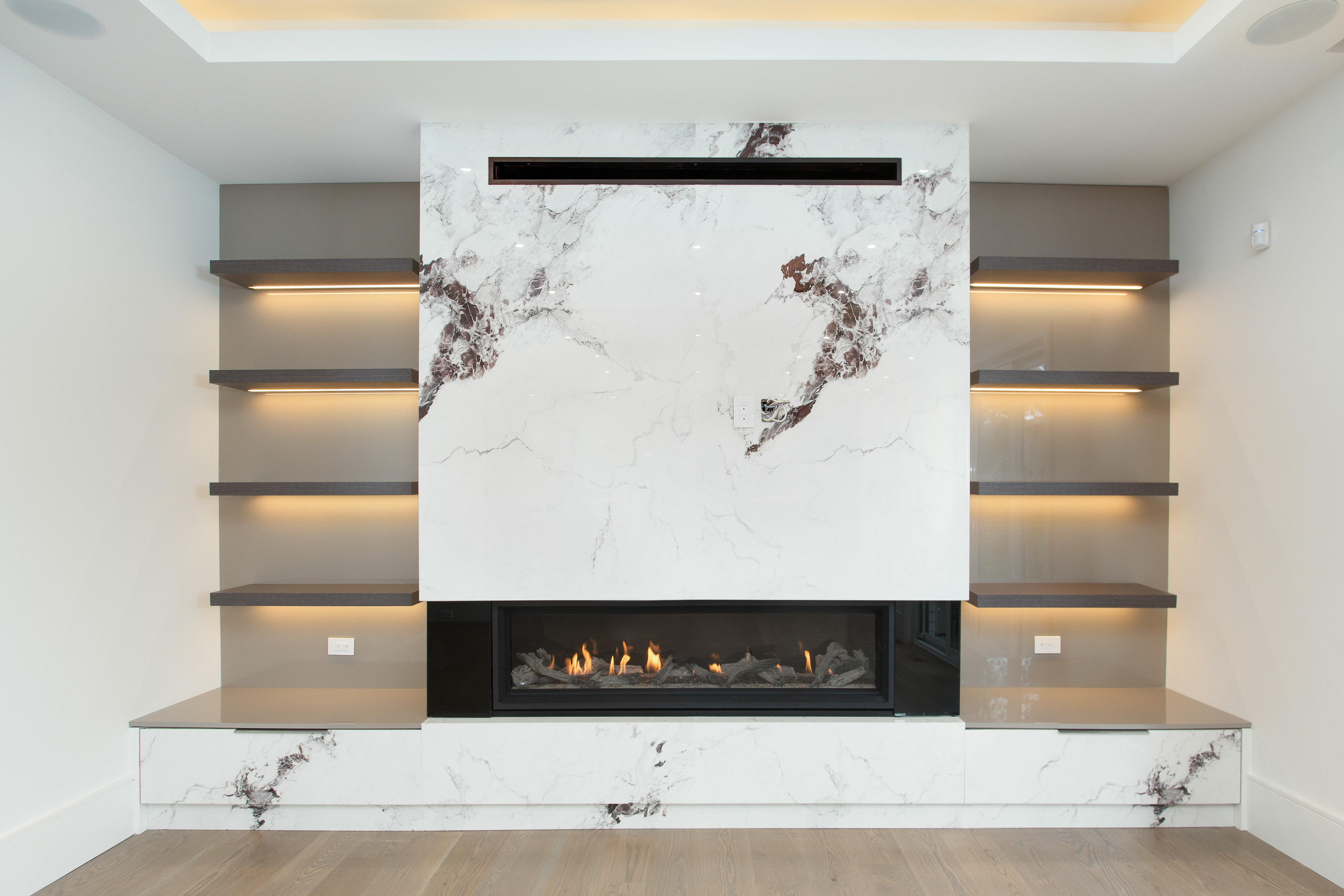 Venetian Development Group, Slider