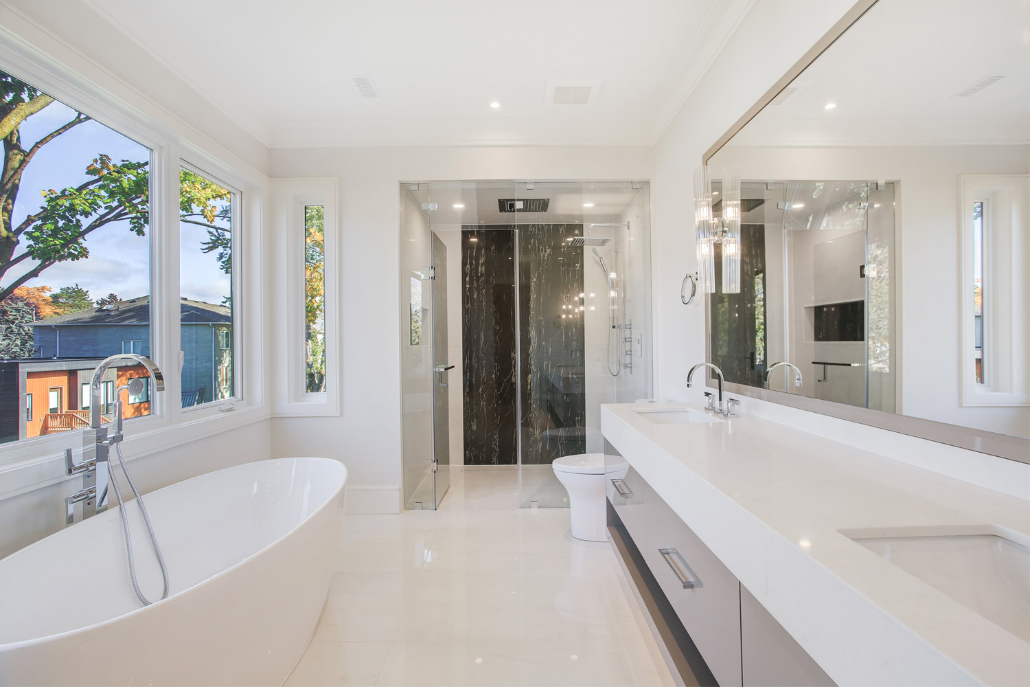 Venetian Development Group, Slider