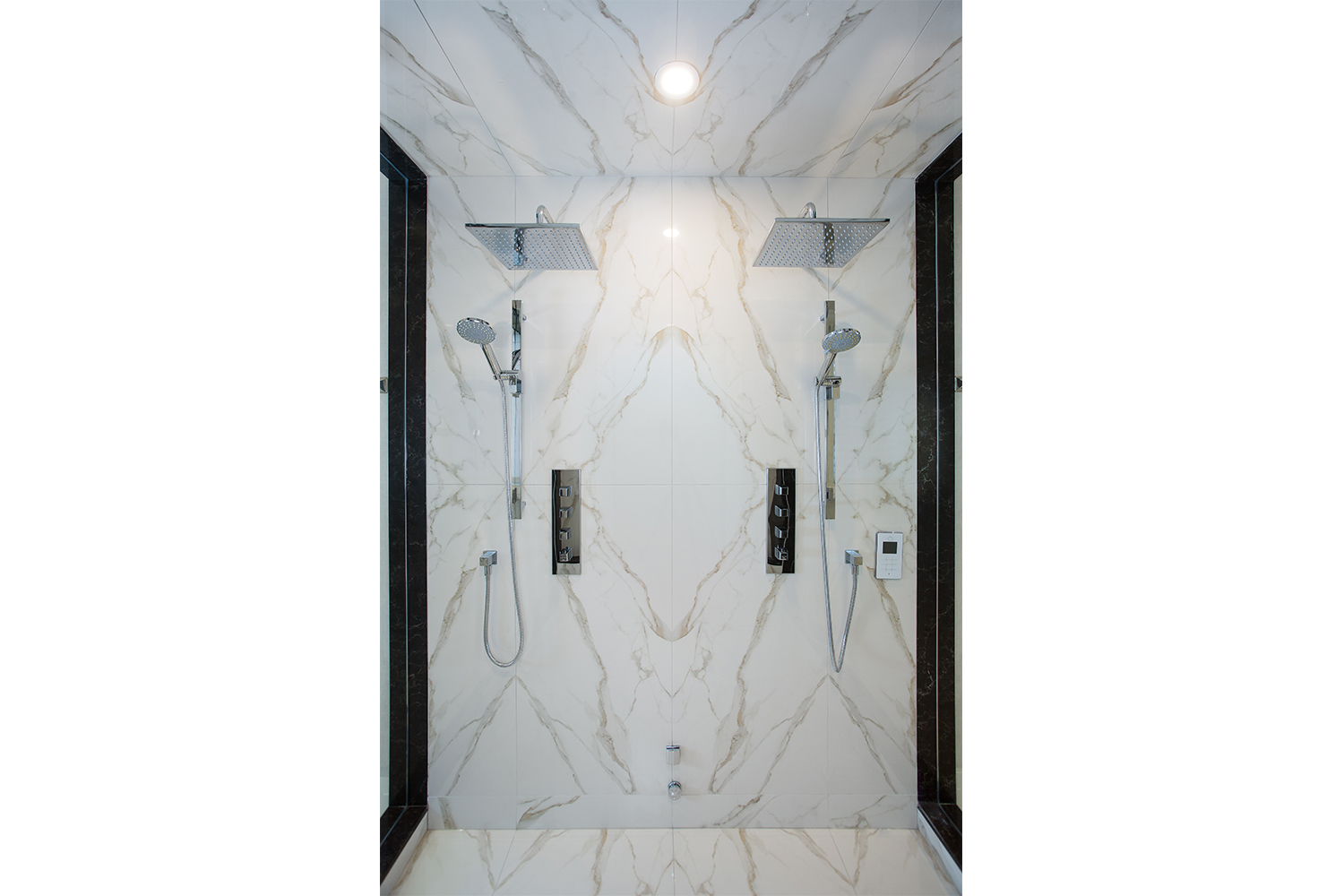 Venetian Development Group, Slider