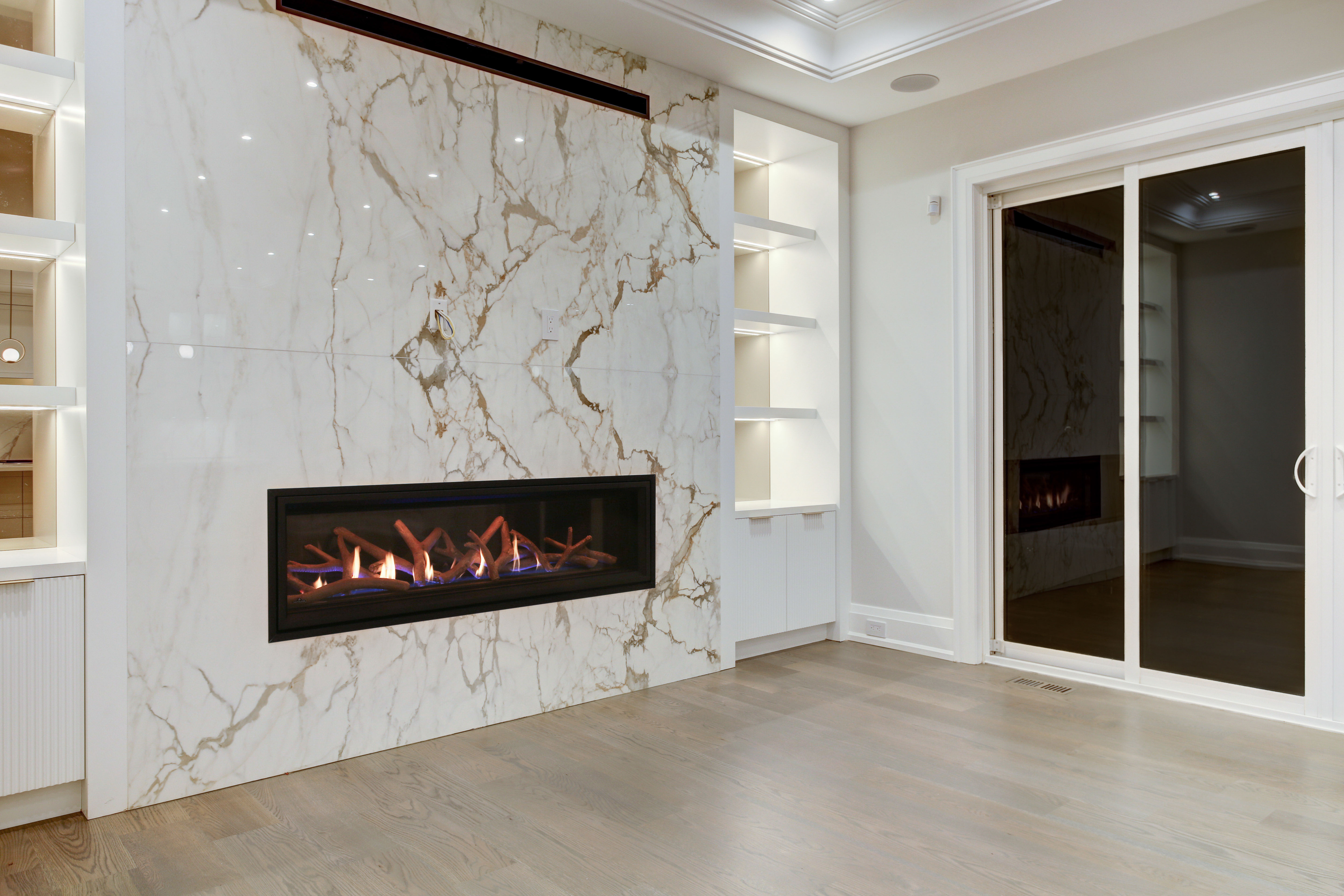 Venetian Development Group, Slider